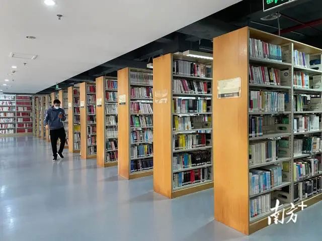 汕头图书馆。 图片